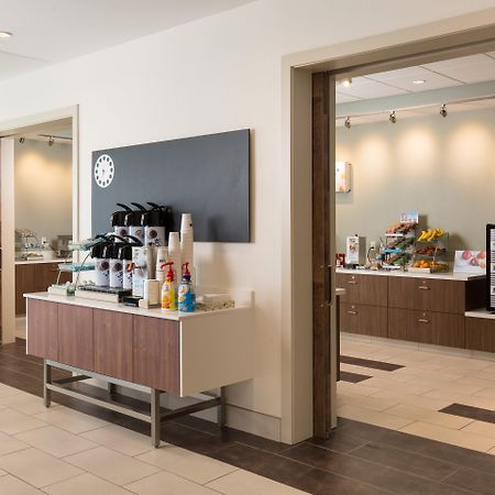 Holiday Inn Express Visalia-Sequoia Gateway Area By Ihg Buitenkant foto