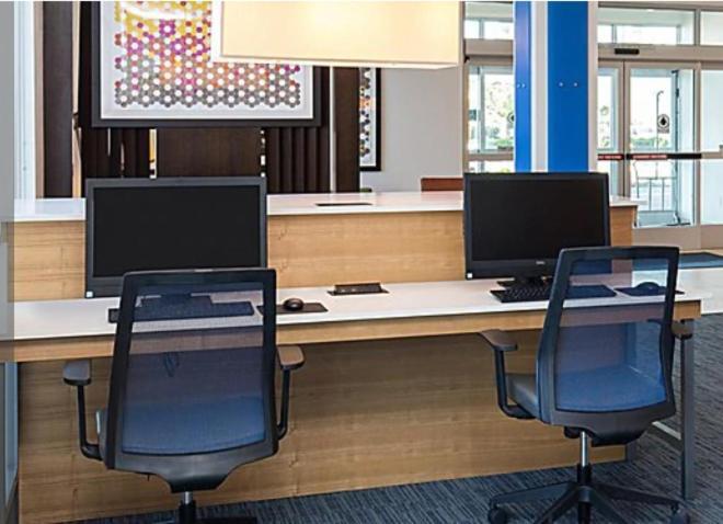 Holiday Inn Express Visalia-Sequoia Gateway Area By Ihg Buitenkant foto